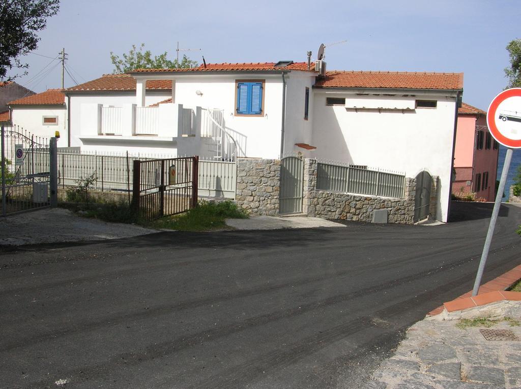 Holiday home Casetta Azzurra